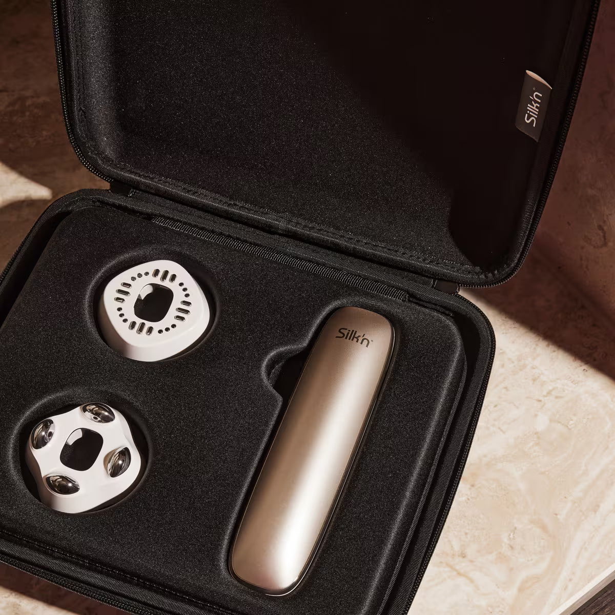 Silk’n Titan MultiPlatform H2502 Radiofrecuencia Facial y Corporal  Reafirma, Reduce Arrugas y Mejora Firmeza de la Piel Dispositivo Antiedad en Casa